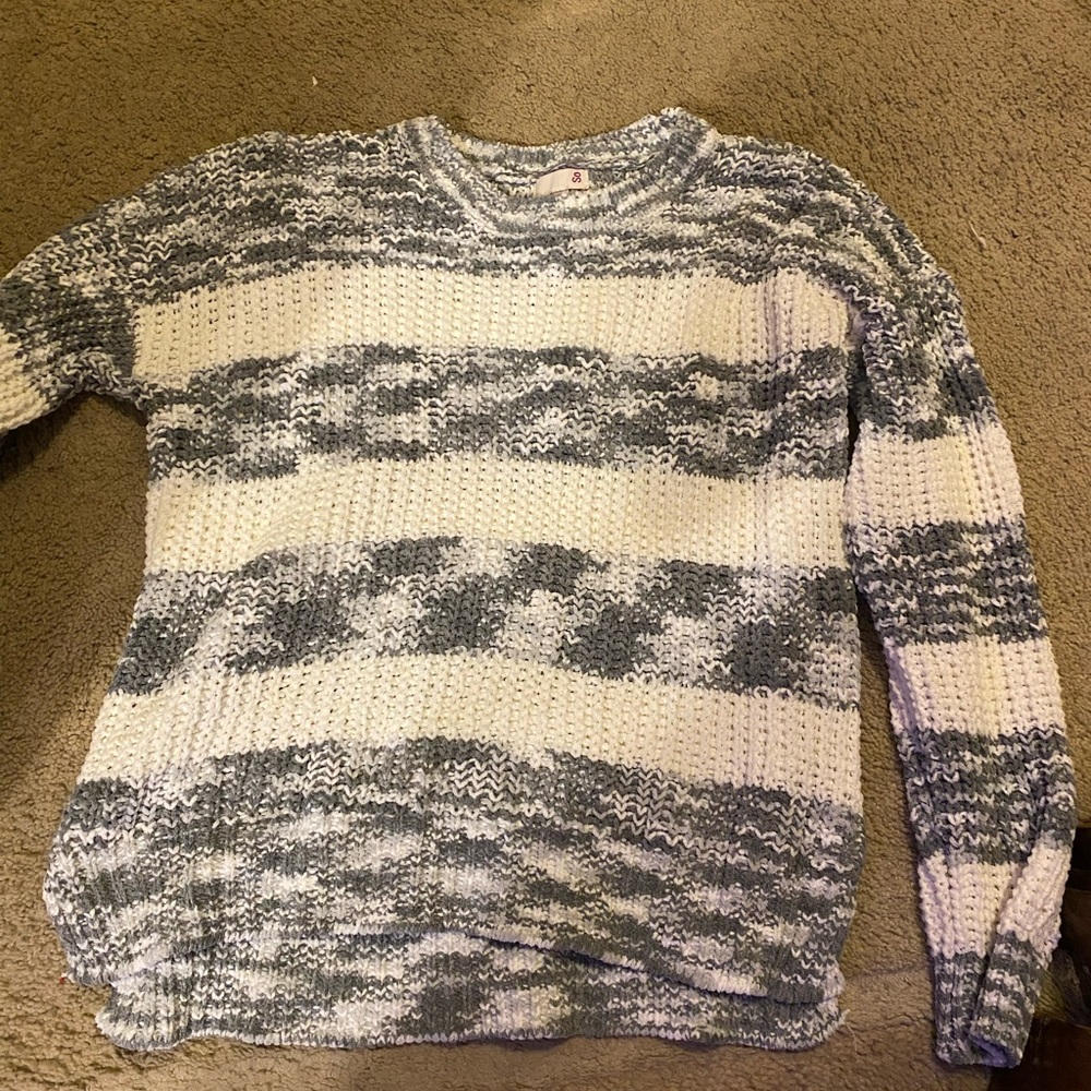 SO medium sweater